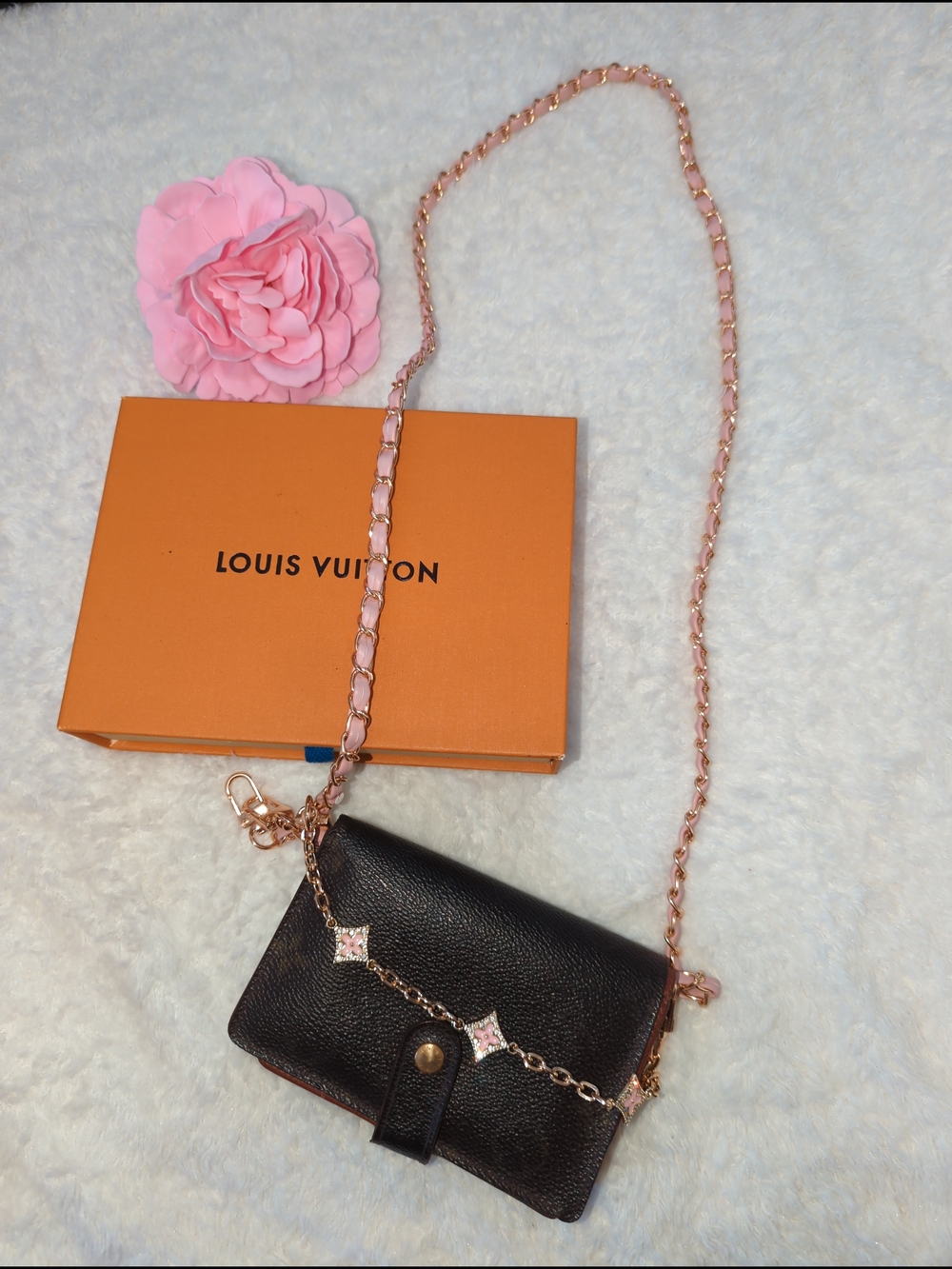 Louis Vuitton Authentic VNTG Kisslock Brown Monogram Wallet On Pink Chain + Box